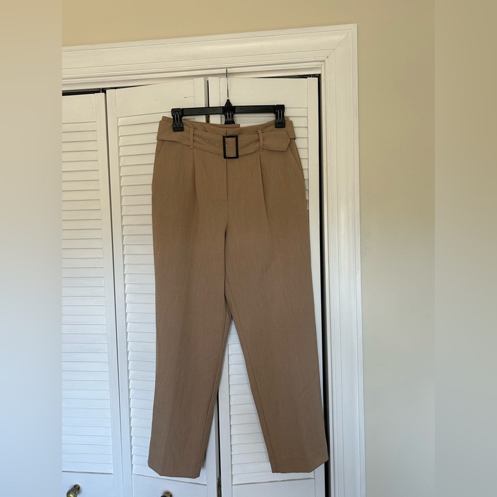NWT Ann Taylor The tapered ankle - Tan Women’s Pants